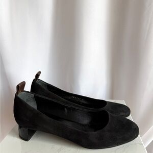 Louis Vuitton Uniform Ballet Flats / Low Heels – Size 37.5
